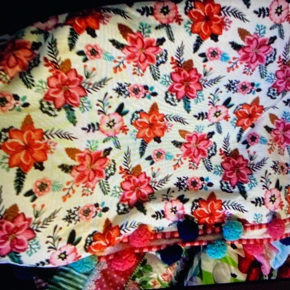 Throw - Picture 2 of 6